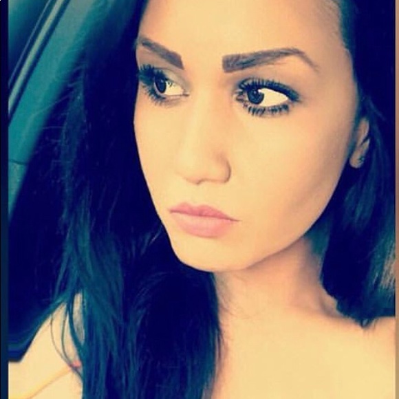 Meet your Posher, Samantha - Picture 2 of 2